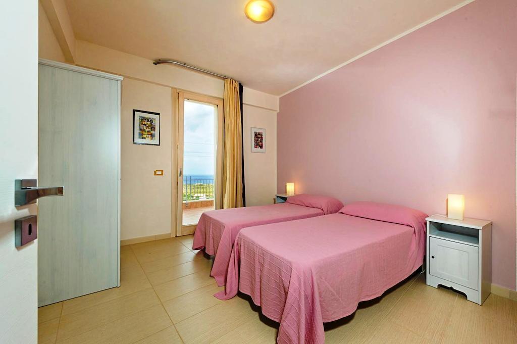 Villa Mirascopello Castellammare del Golfo Szoba fotó